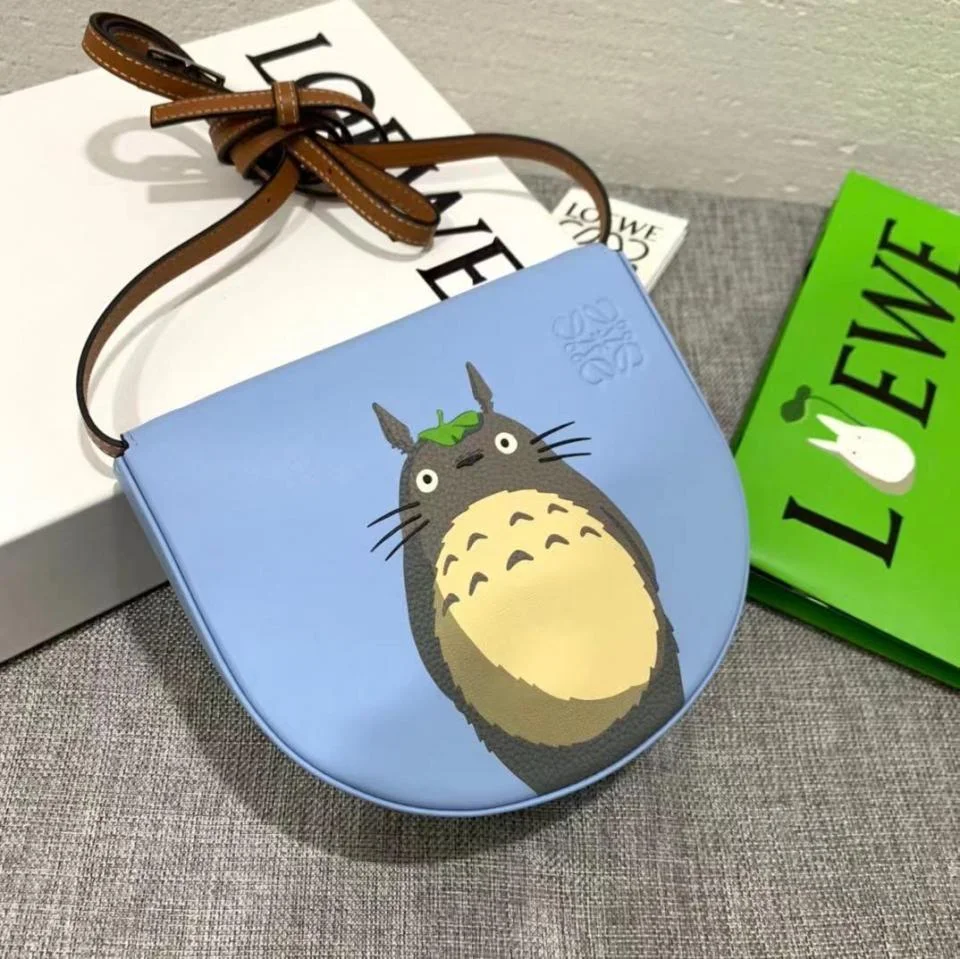 LV龍貓圖案Heel小包